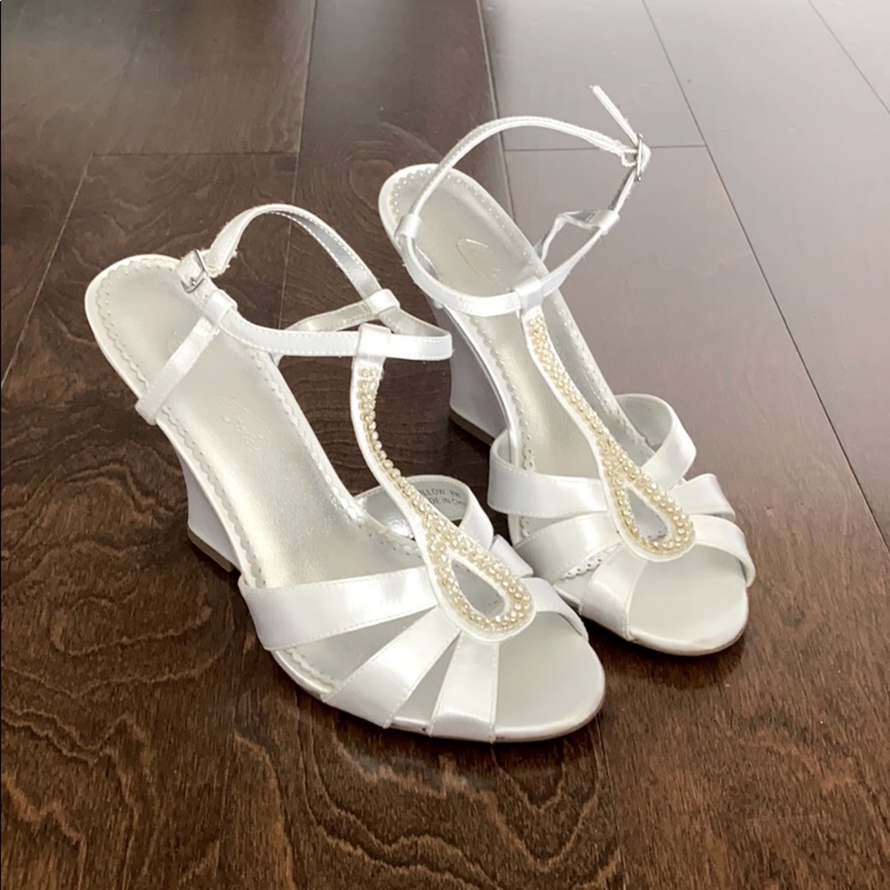 👰 NEW Bridal/Cocktail Sandals | Size 8